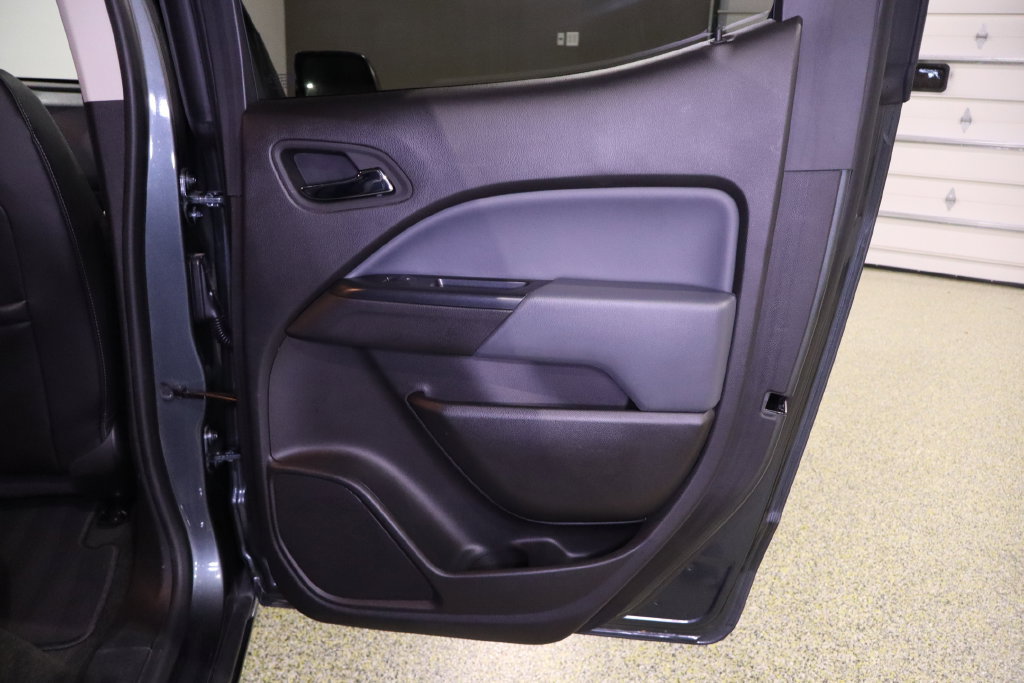 Used 2016 Chevrolet Colorado Z71 AWD/4WD image 36