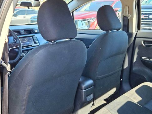 Used 2025 Nissan Versa SV FWD image 16