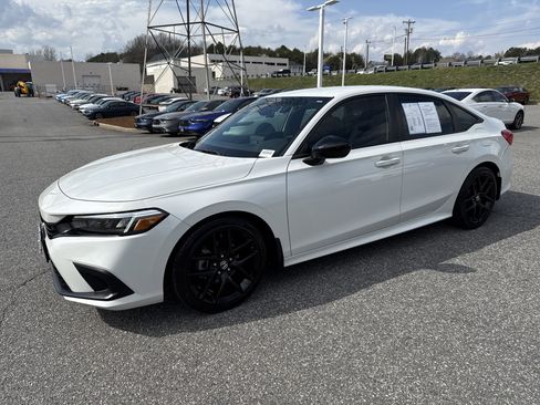Used 2024 Honda Civic Sport image 5
