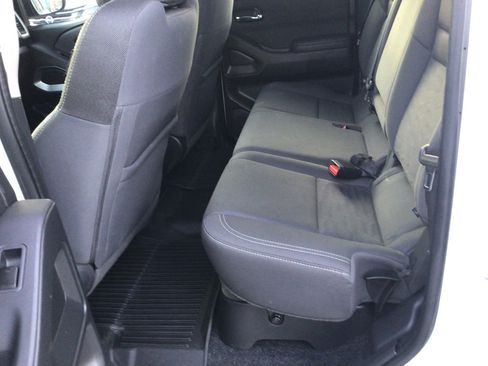 Used 2022 Nissan Frontier SV image 13