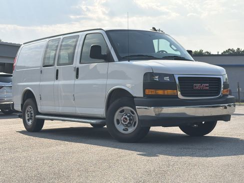 Used 2024 GMC Savana 2500 w/ Driver Convenience Package RWD image 1