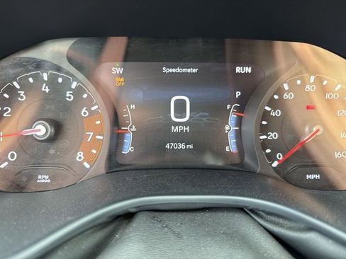 Used 2025 Jeep Compass Trailhawk w/ Trailer Tow Group image 12