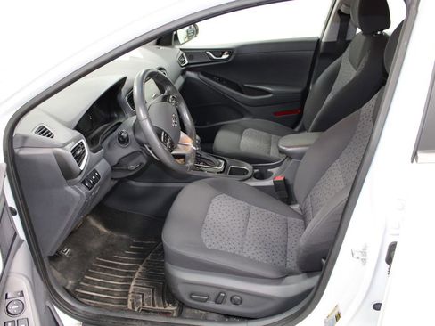 Used 2019 Hyundai Ioniq SEL image 17