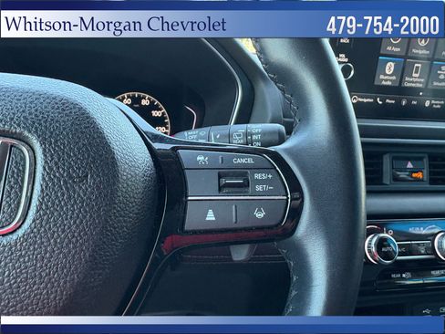 Used 2023 Honda Pilot Touring image 17