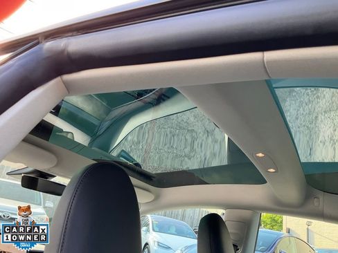 Used 2023 Tesla Model 3 Performance image 32