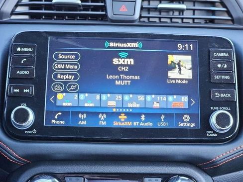 New 2025 Nissan Versa SR image 18