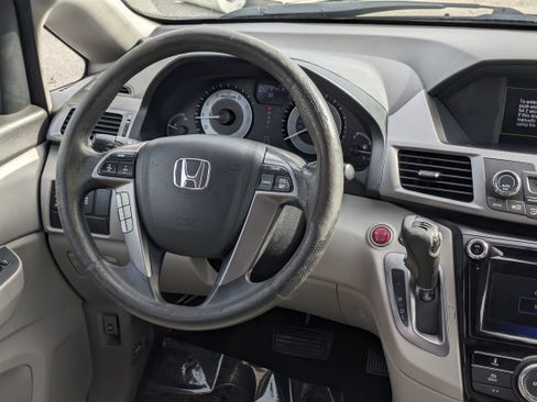 Used 2016 Honda Odyssey EX image 17