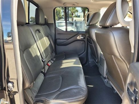 Used 2019 Nissan Frontier PRO-4X w/ Pro-4x Luxury Package image 17