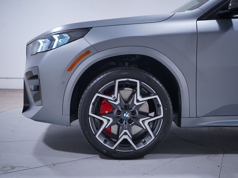 New 2027 BMW X2 xDrive28i w/ M Sport Package AWD/4WD image 2