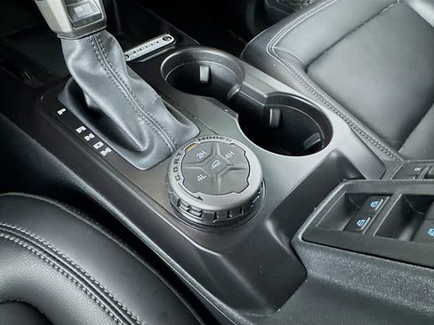 Used 2025 Ford Bronco Outer Banks AWD/4WD image 20