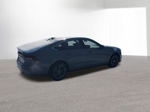 New 2025 Honda Accord EX-L image 9