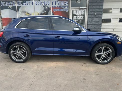 Used 2018 Audi SQ5 Premium Plus w/ Navigation Package AWD/4WD image 2