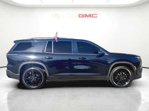 Used 2024 Chevrolet Traverse LT w/ Midnight/Sport Edition AWD/4WD image 8