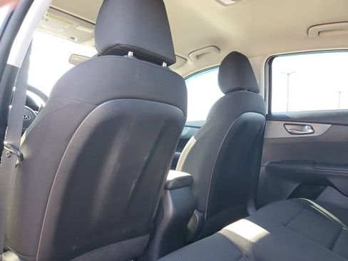 Used 2021 Kia Forte LXS image 11