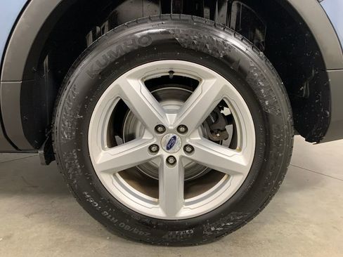 Used 2018 Ford Explorer XLT image 22