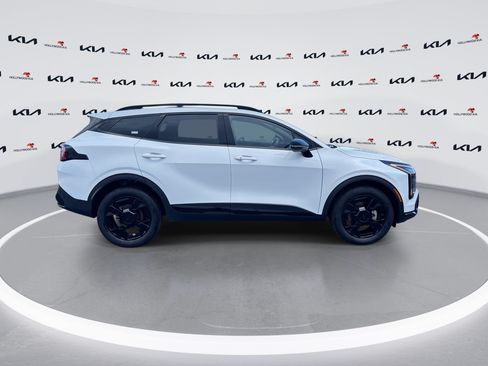 Used 2026 Kia Sportage X-Line w/ X-Line Premium Package AWD/4WD image 9