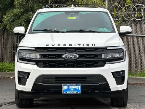 Used 2023 Ford Expedition Max Limited image 6