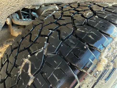 Used 2024 Chevrolet Silverado 2500 Custom w/ Custom Value Package image 43