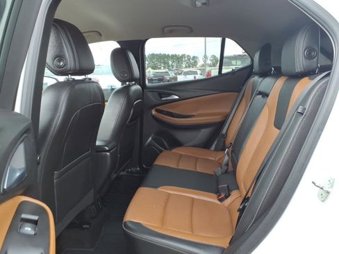 Used 2020 Buick Encore GX Essence image 22