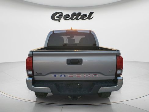 Used 2019 Toyota Tacoma TRD Off-Road AWD/4WD image 5