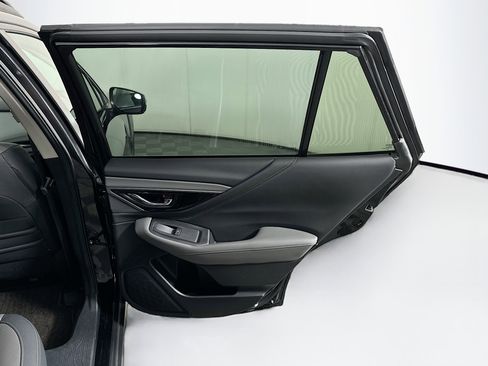 Used 2025 Subaru Outback Onyx Edition image 30