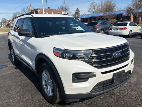 Used 2020 Ford Explorer XLT w/ Comfort Package image 3