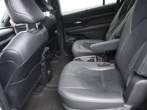 Used 2024 Toyota Grand Highlander AWD Hybrid image 15