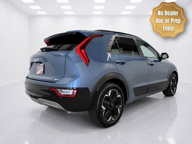 Used 2024 Kia Niro Wave w/ Wave Preserve Package FWD image 3