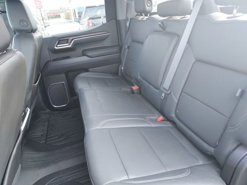 Used 2022 GMC Sierra 1500 SLT AWD/4WD image 28