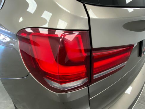 Used 2017 BMW X5 xDrive35i AWD/4WD image 13