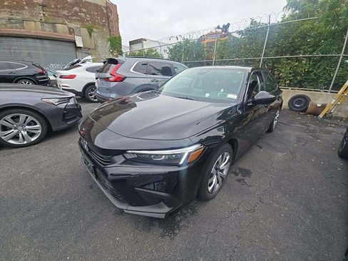 Used 2023 Honda Civic LX image 3