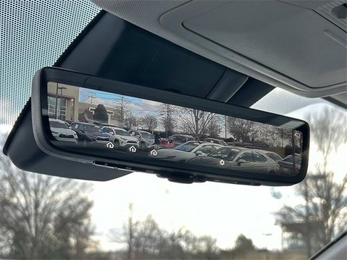 Used 2020 Toyota RAV4 Limited image 28