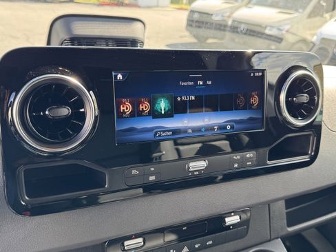 New 2025 Mercedes-Benz Sprinter 2500 image 24