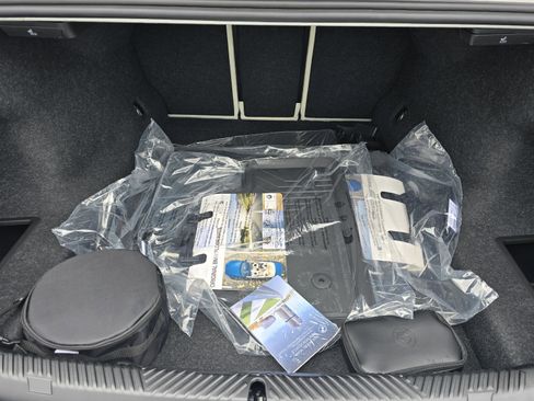 New 2026 BMW 530i xDrive w/ Premium Package image 10