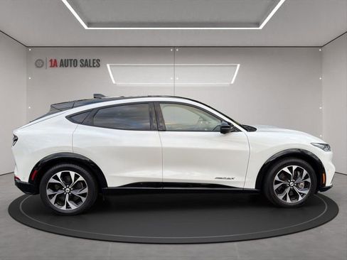 Used 2021 Ford Mustang Mach-E Premium image 6