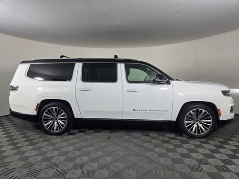 Used 2024 Jeep Grand Wagoneer L Series III AWD/4WD image 2