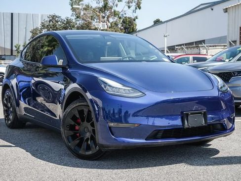 Used 2021 Tesla Model Y Long Range AWD/4WD image 2