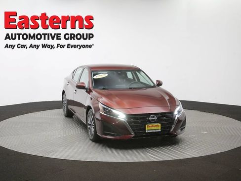 Used 2023 Nissan Altima 2.5 SV FWD image 50