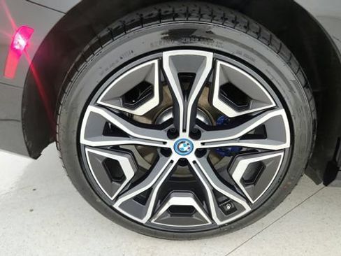 Used 2024 BMW iX xDrive50 w/ Premium Package AWD/4WD image 75