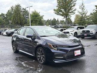 Used 2022 Toyota Corolla SE w/ SE Premium Package FWD video 3