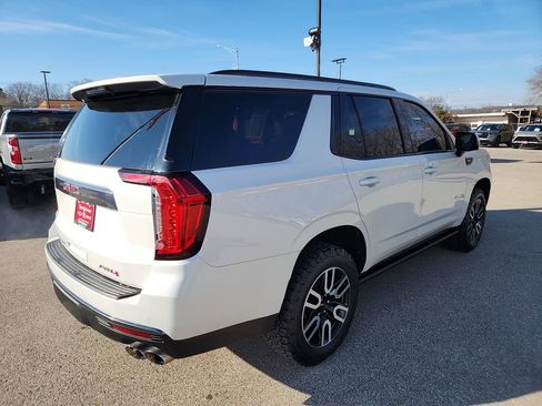 Used 2023 GMC Yukon AT4 w/ AT4 Premium Plus Package image 8