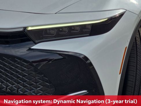 Certified 2025 Toyota Crown Platinum image 38