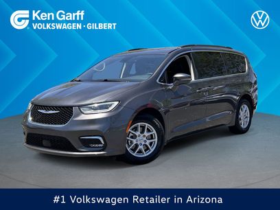 Used 2022 Chrysler Pacifica Touring-L