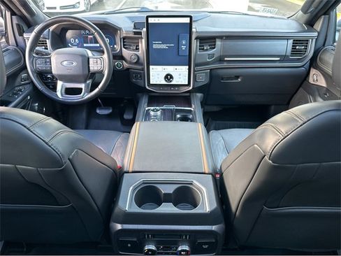 Used 2023 Ford Expedition Max Platinum image 10
