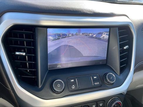 Used 2023 GMC Acadia SLT AWD/4WD image 14