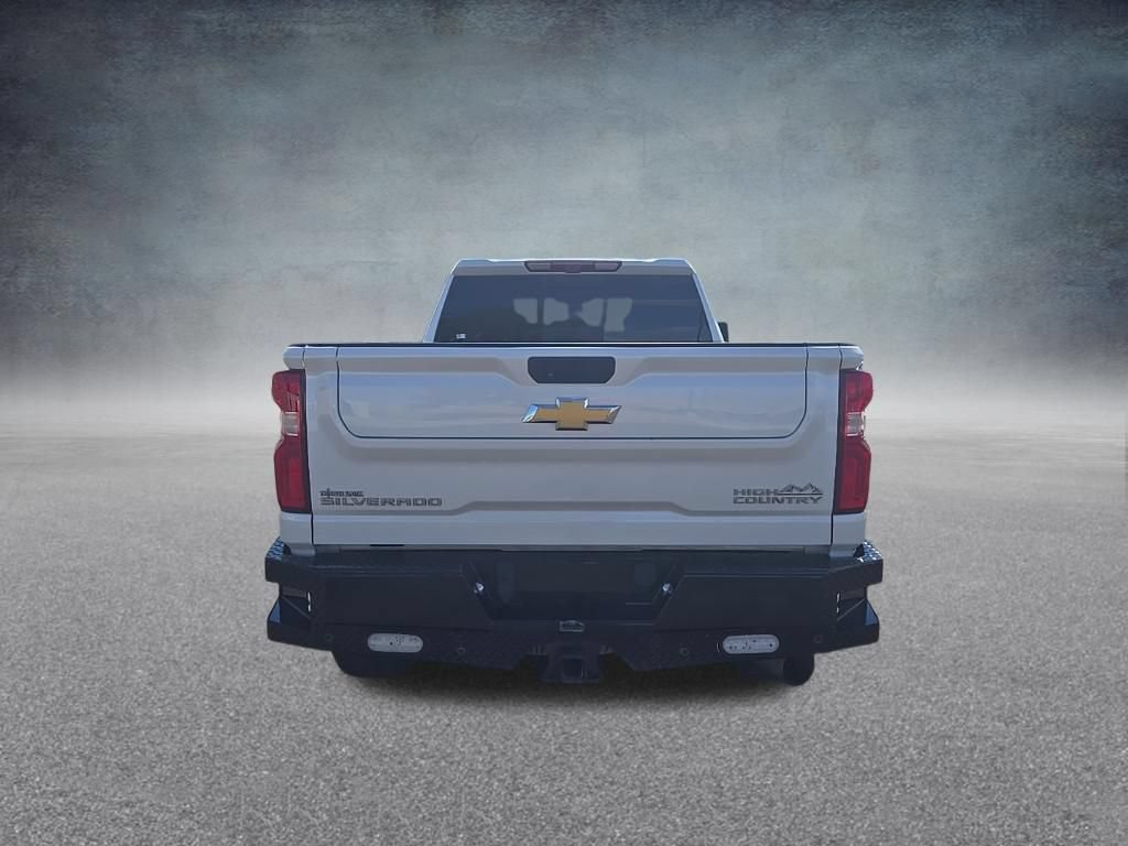 Used 2022 Chevrolet Silverado 2500 High Country w/ Technology Package AWD/4WD image 5