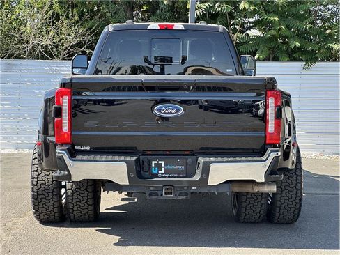 Used 2024 Ford F350 Lariat w/ Lariat Ultimate Package AWD/4WD image 11