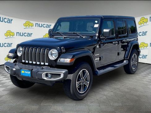 Used 2023 Jeep Wrangler Unlimited Sahara w/ Cold Weather Group AWD/4WD image 3