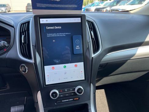 Certified 2022 Ford Edge SEL w/ Convenience Package image 17