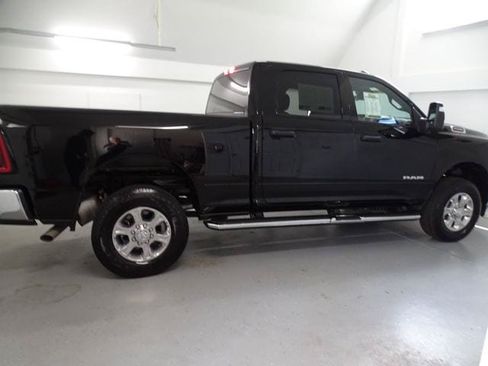 Certified 2025 RAM 2500 Big Horn AWD/4WD image 23
